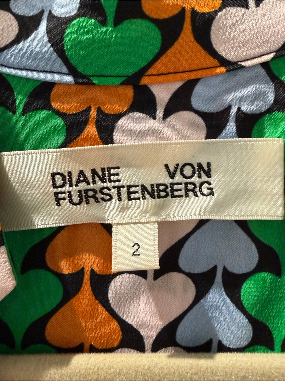 Diane von Furstenberg Washington Blouse in Heart Trail | Silk Blend Button Front - Picture 4 of 9